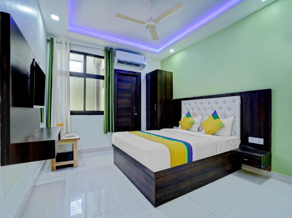 אגרה Hotel The Orient Tree, Agra מראה חיצוני תמונה