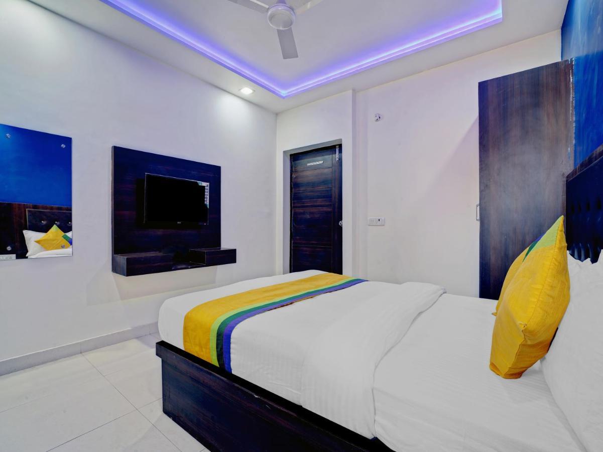 אגרה Hotel The Orient Tree, Agra מראה חיצוני תמונה