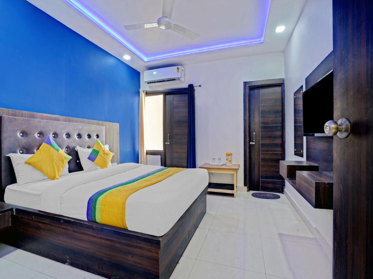 אגרה Hotel The Orient Tree, Agra מראה חיצוני תמונה