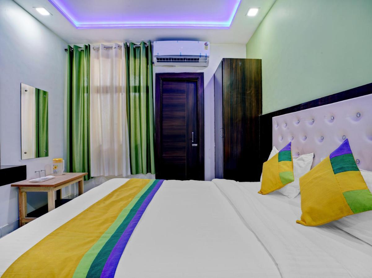 אגרה Hotel The Orient Tree, Agra מראה חיצוני תמונה